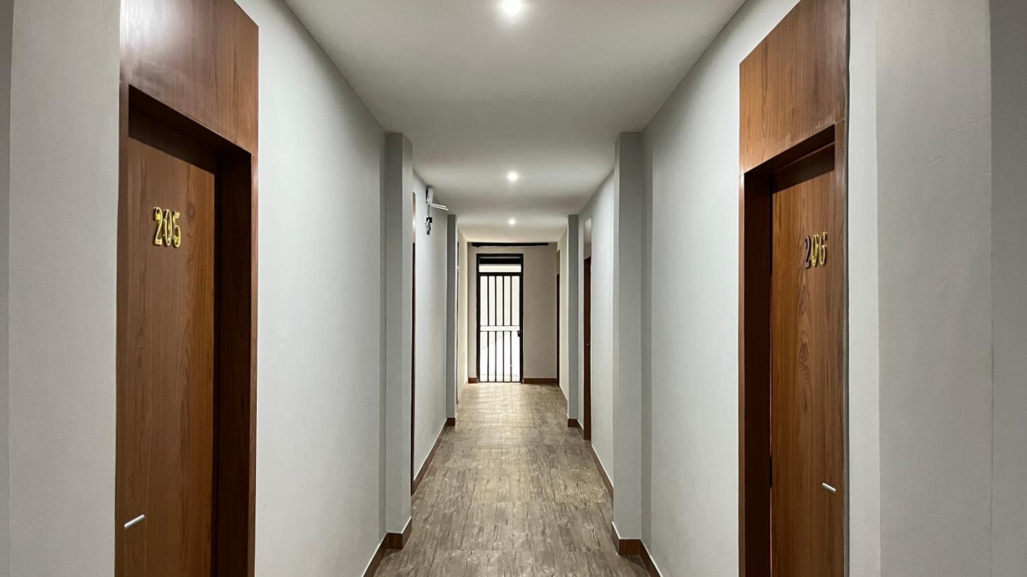 Отель Reddoorz Premium At Jalan Diponegoro Lampung Бандар-Лампунг Экстерьер фото