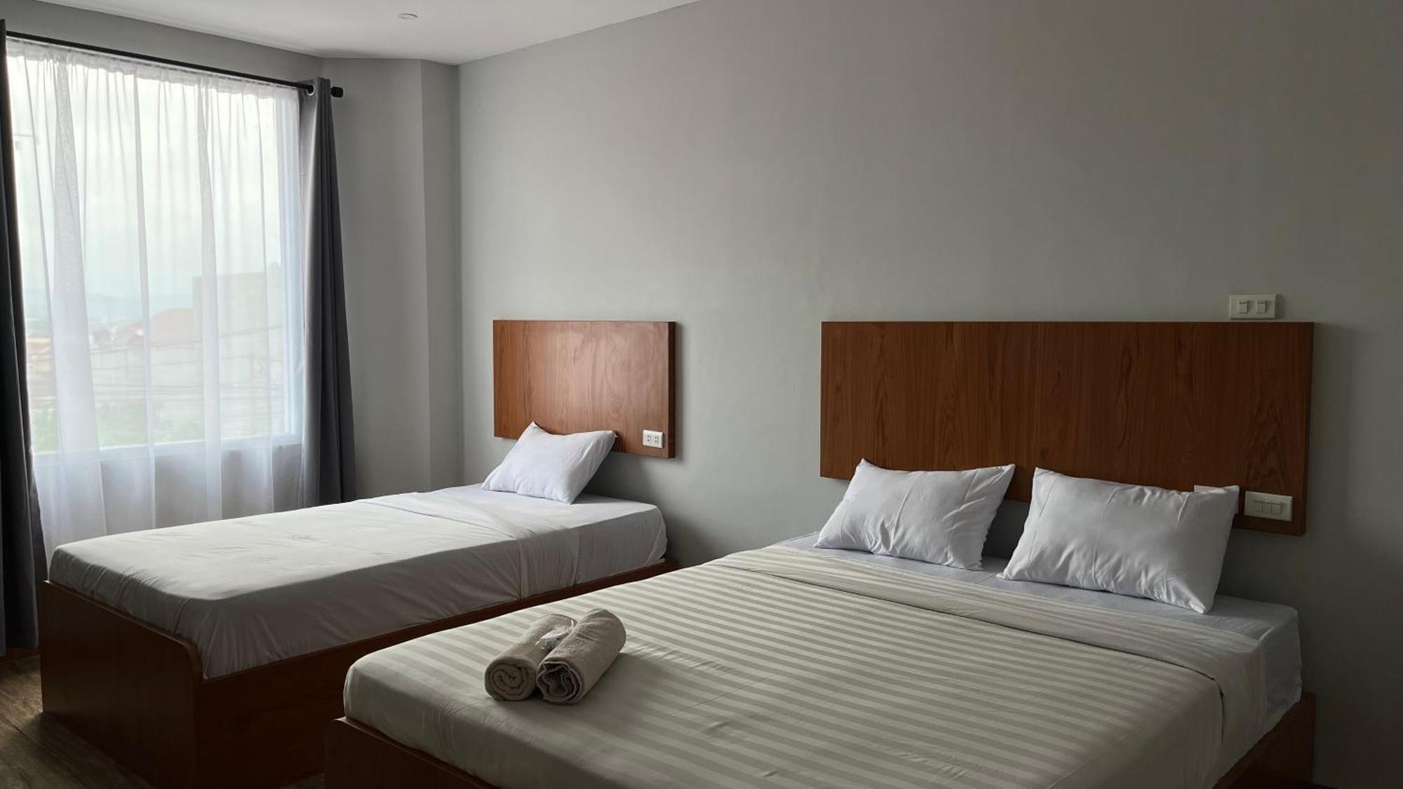 Отель Reddoorz Premium At Jalan Diponegoro Lampung Бандар-Лампунг Экстерьер фото