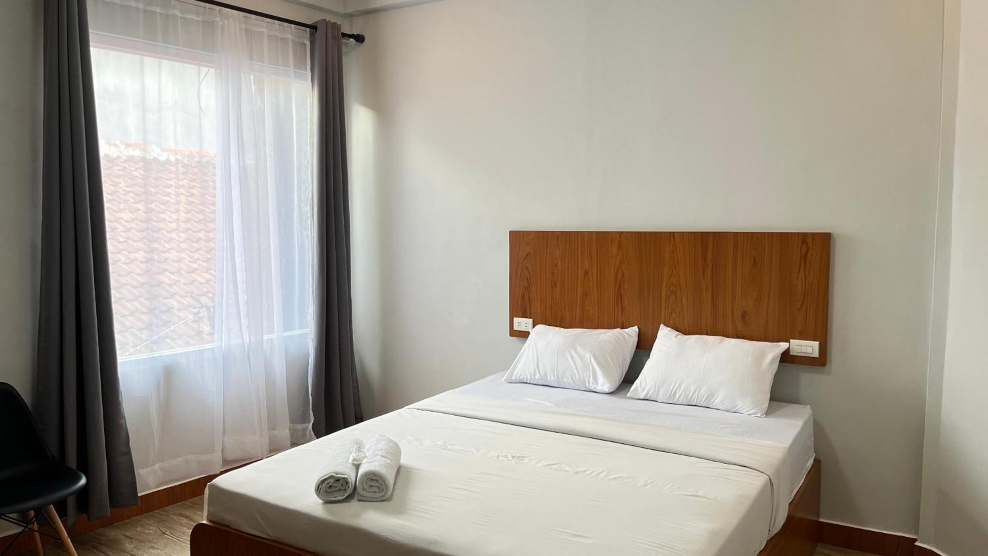 Отель Reddoorz Premium At Jalan Diponegoro Lampung Бандар-Лампунг Экстерьер фото
