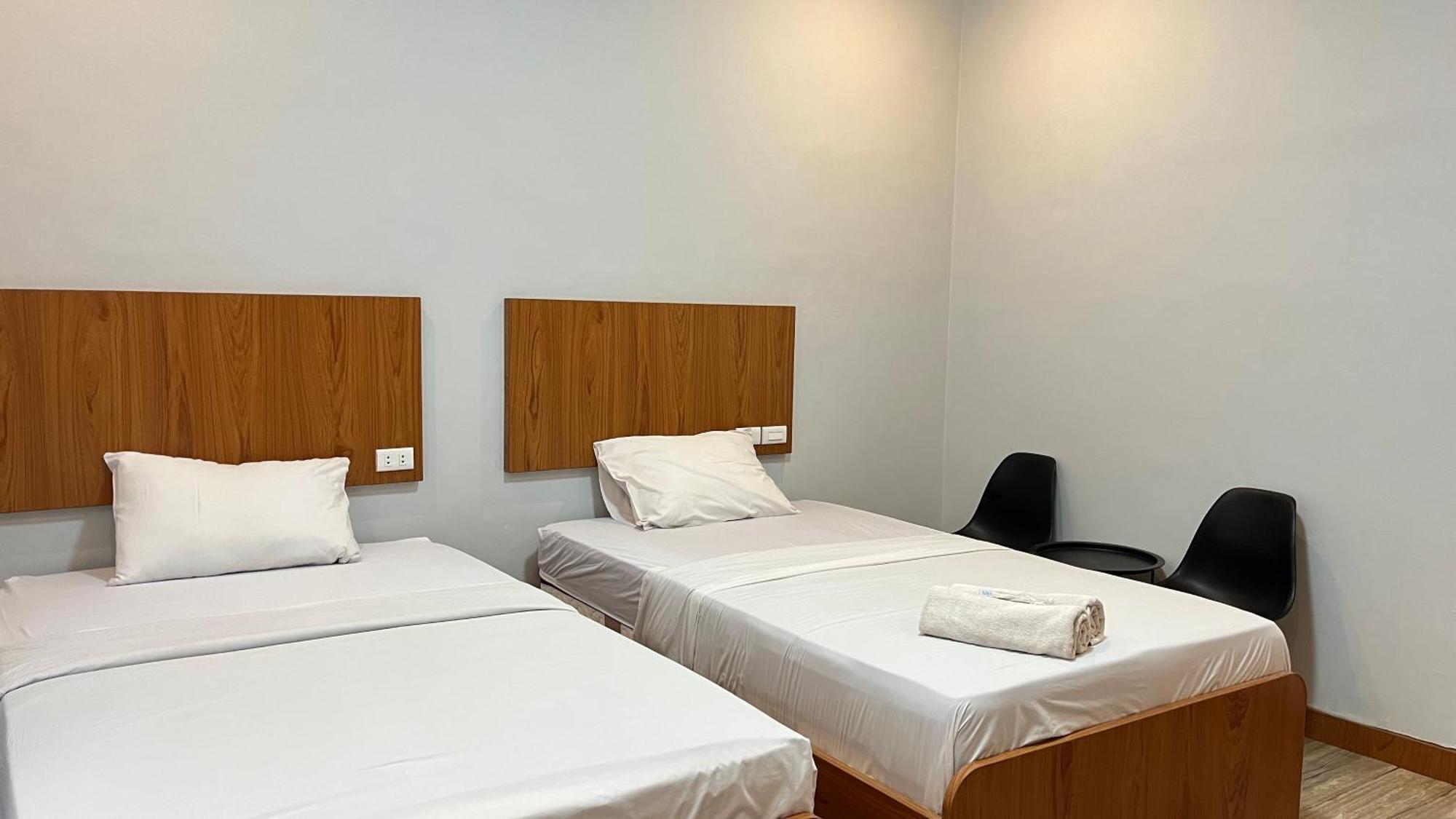 Отель Reddoorz Premium At Jalan Diponegoro Lampung Бандар-Лампунг Экстерьер фото