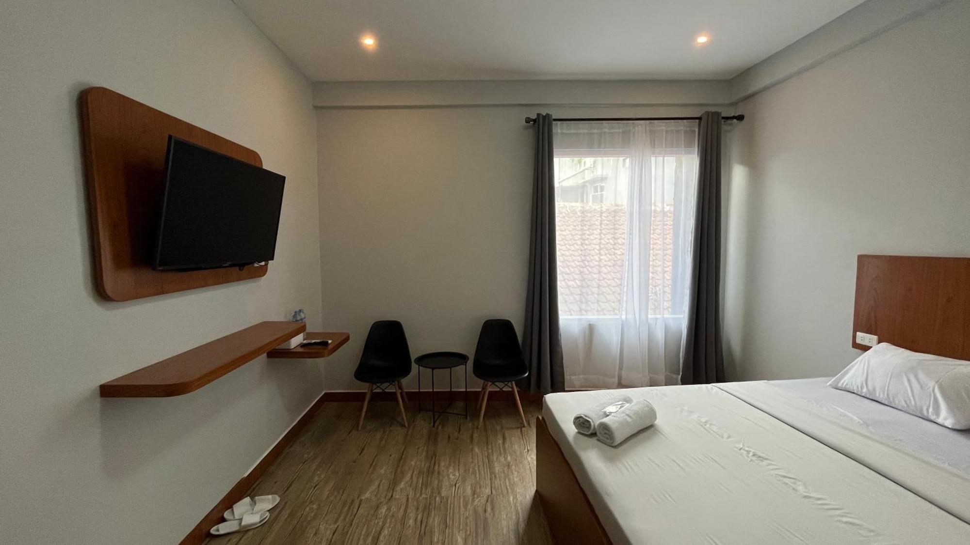 Отель Reddoorz Premium At Jalan Diponegoro Lampung Бандар-Лампунг Экстерьер фото