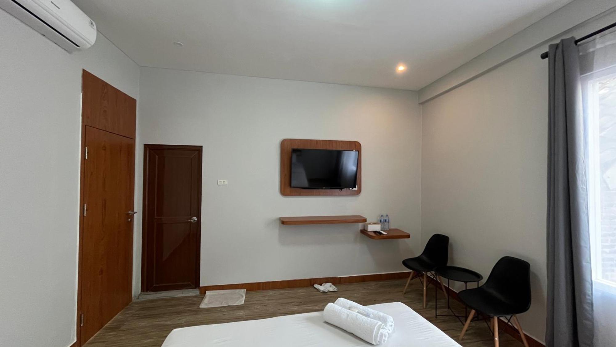 Отель Reddoorz Premium At Jalan Diponegoro Lampung Бандар-Лампунг Экстерьер фото